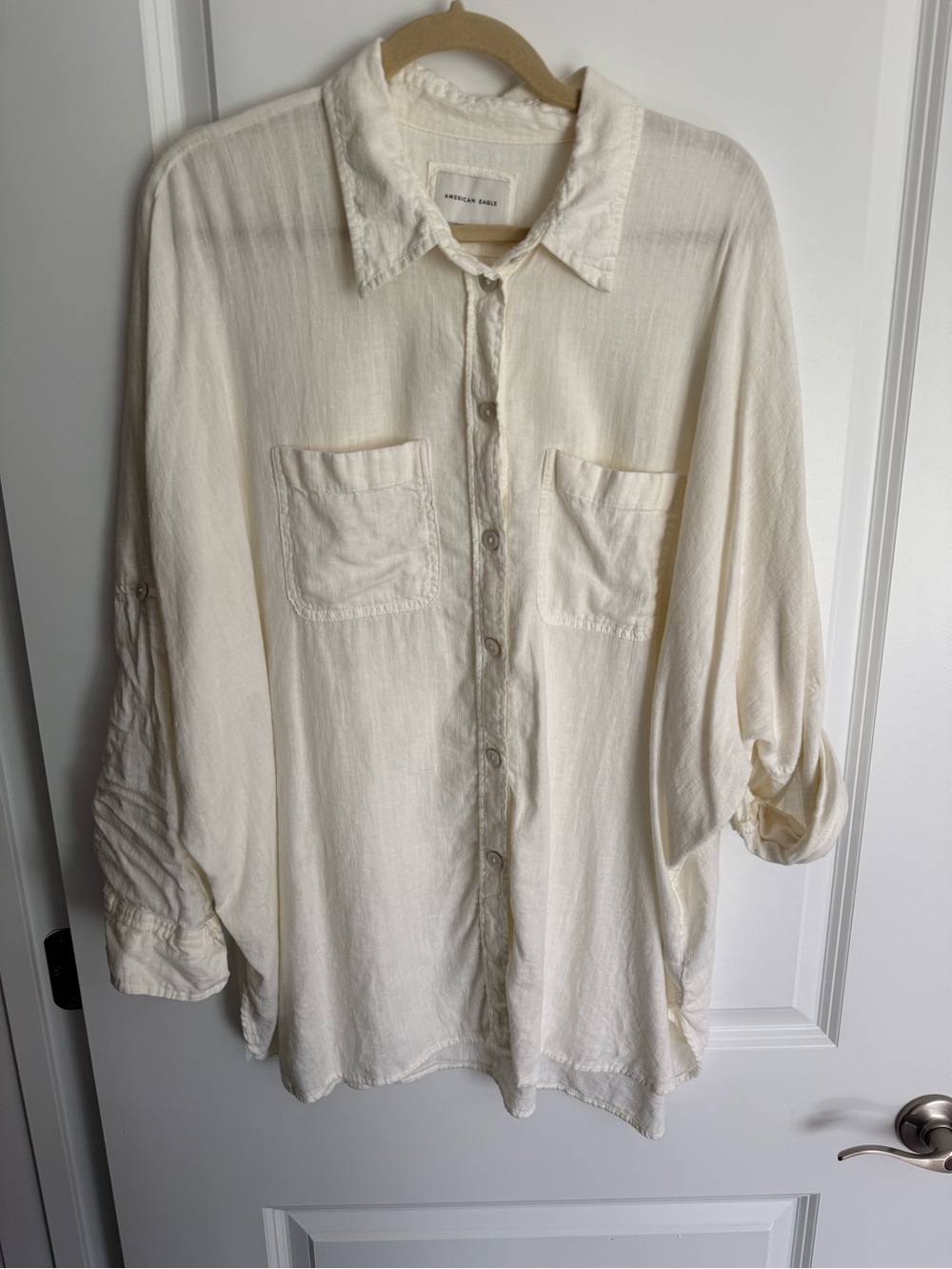American Eagle Outfitters Off-White Cream Button-Down Shirt